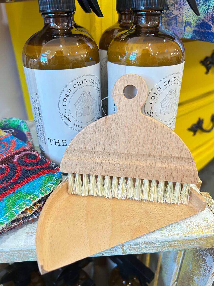 table debris cleaner set