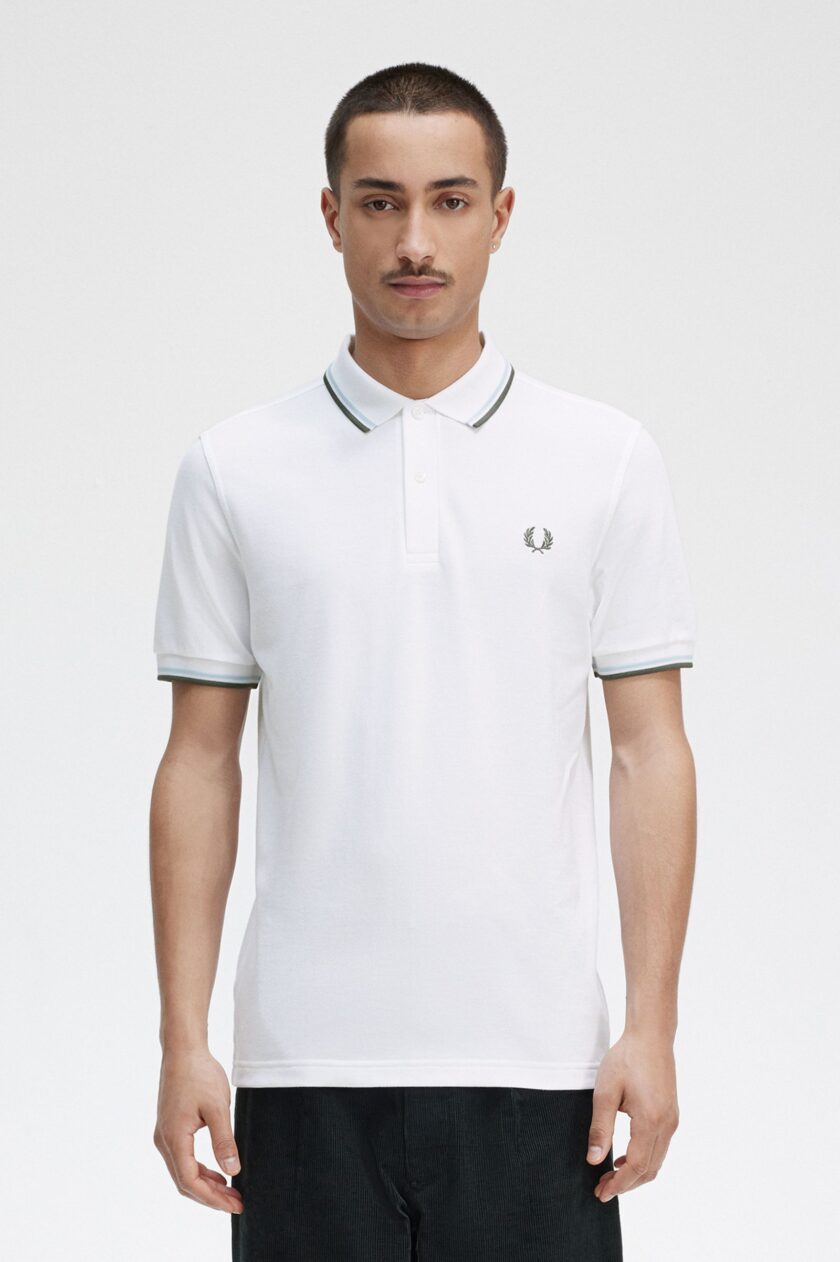 The Fred Perry ShirtM3600 White / Light Ice / Field Green
