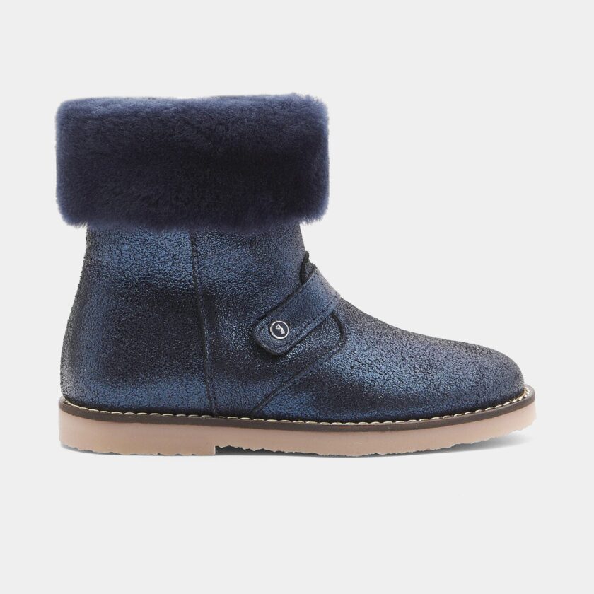 Girl lined boots