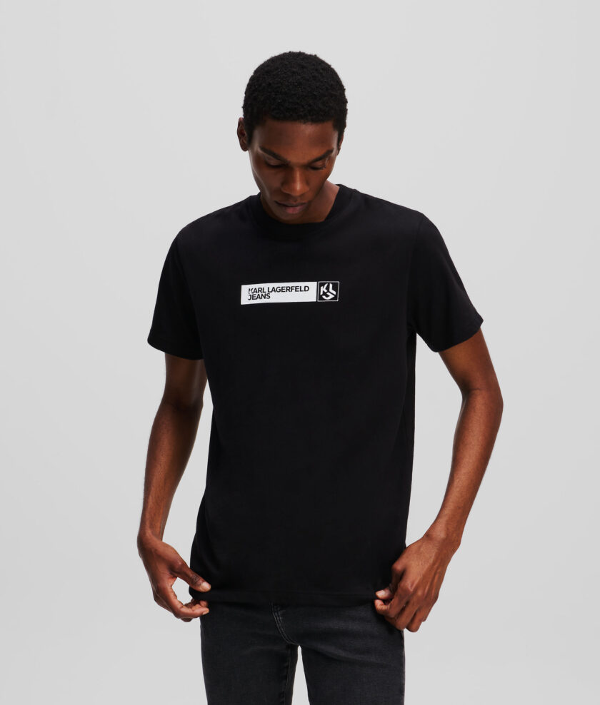 SLIM-FIT T-SHIRT
