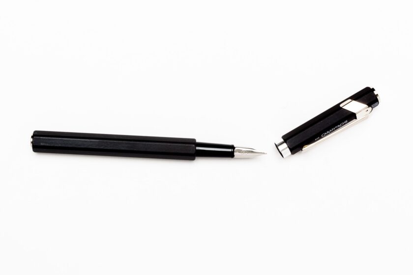 metallic black fountain pen