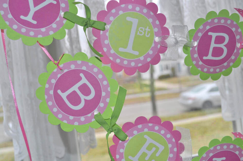 Water Bottle Labels with Polka Dots in Pastel Colors